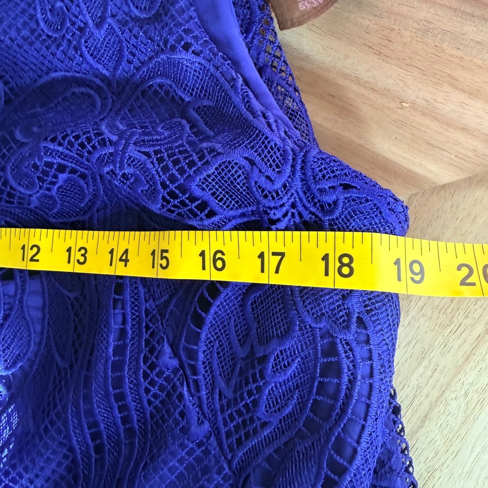 Lauren Ralph Lauren Royal Blue Lace Sheath Dress Scalloped Hem Size 10 Cocktail - Picture 3 of 5